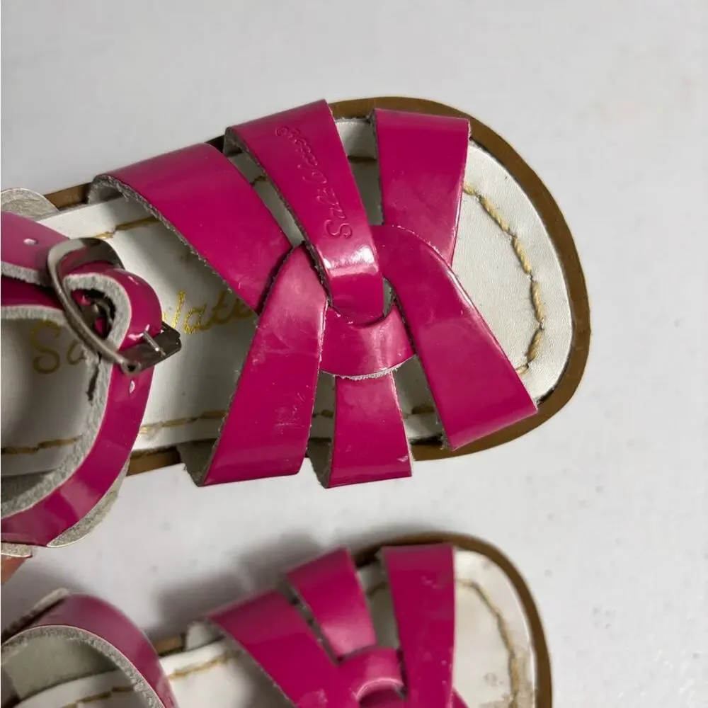 Salt Water Sandals Original Style in Shiny Fuchsia Child Size 4